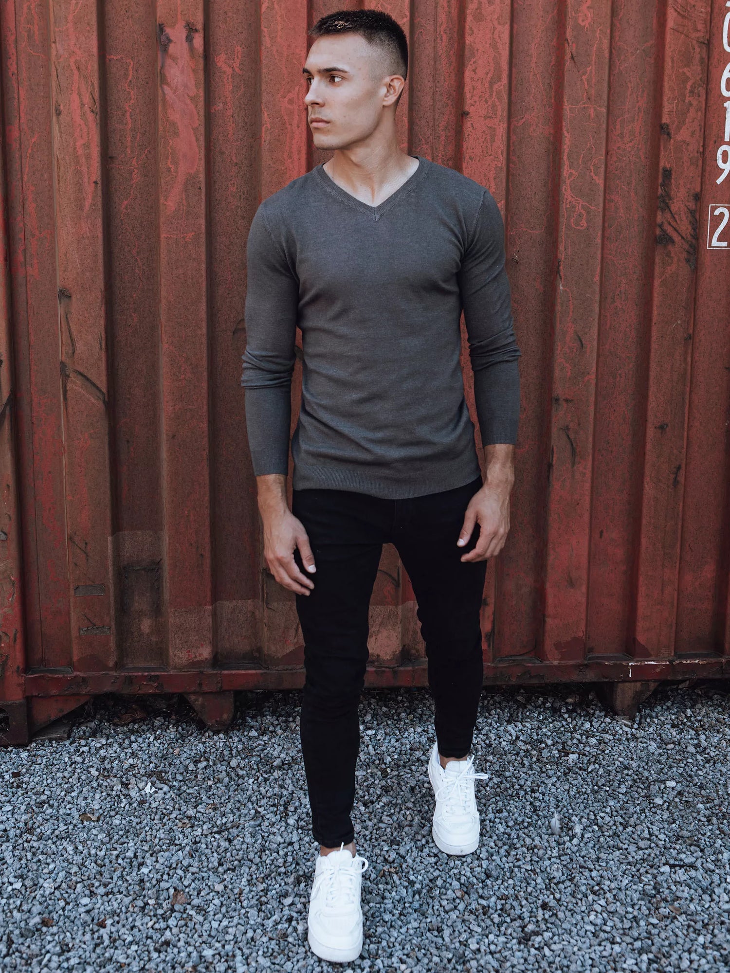 Tamsiai pilkas vyriškas megztinis Henri