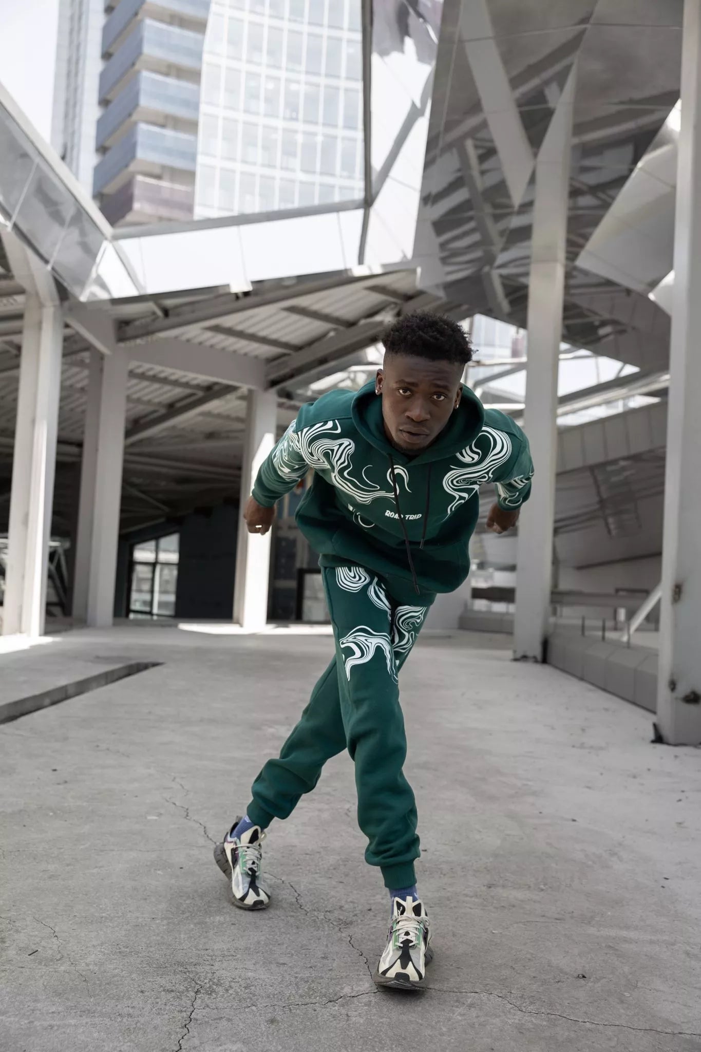 Vyriškas žalias sportinis kostiumas Road Trip