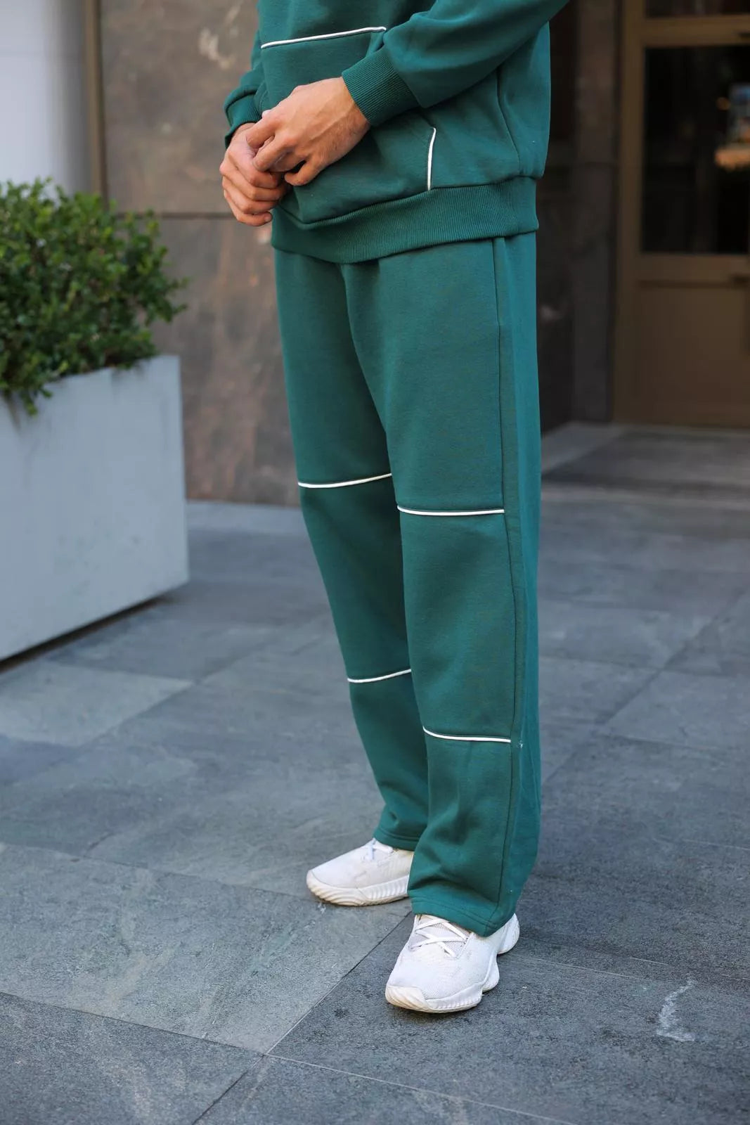 Žalias vyriškas sportinis kostiumas Solo